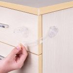 Set 10 sigurante usi pentru copii NEXTLY, sistem blocare dulapuri, sertare, mobilier, geamuri, flexibile si rigide, pentru colturi si suprafete drepte, transparente - imagine 13