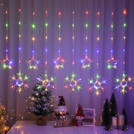 Instalatie de Craciun tip perdea NEXTLY, interconectabila, lumini LED RGB, 8 jocuri de lumini, 3 metri latime, pentru interior/usa/geam/perete, telecomanda pe fir, conectare la priza, stele si fulgi d