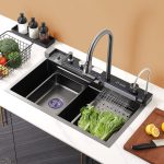 Chiuveta multifunctionala smart pentru bucatarie NEXTLY, robinet flexibil, cascada integrata, robinet tip ploaie, panou de control tactil, afisaj digital LCD, accesorii incluse, kit complet de instalare, otel inoxidabil, 68x45cm, negru grafit - imagine 3